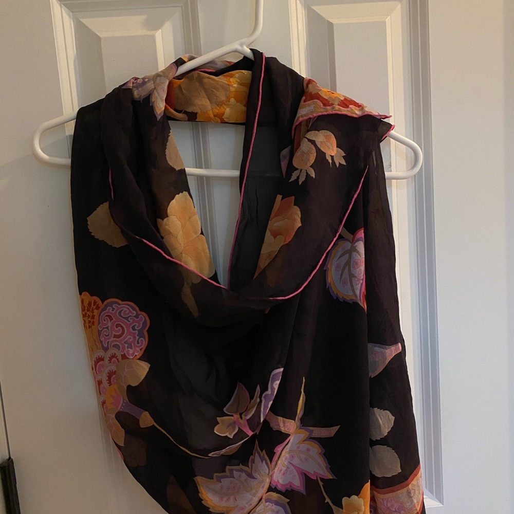 Leonard Paris Scarf - Picture 4 of 6